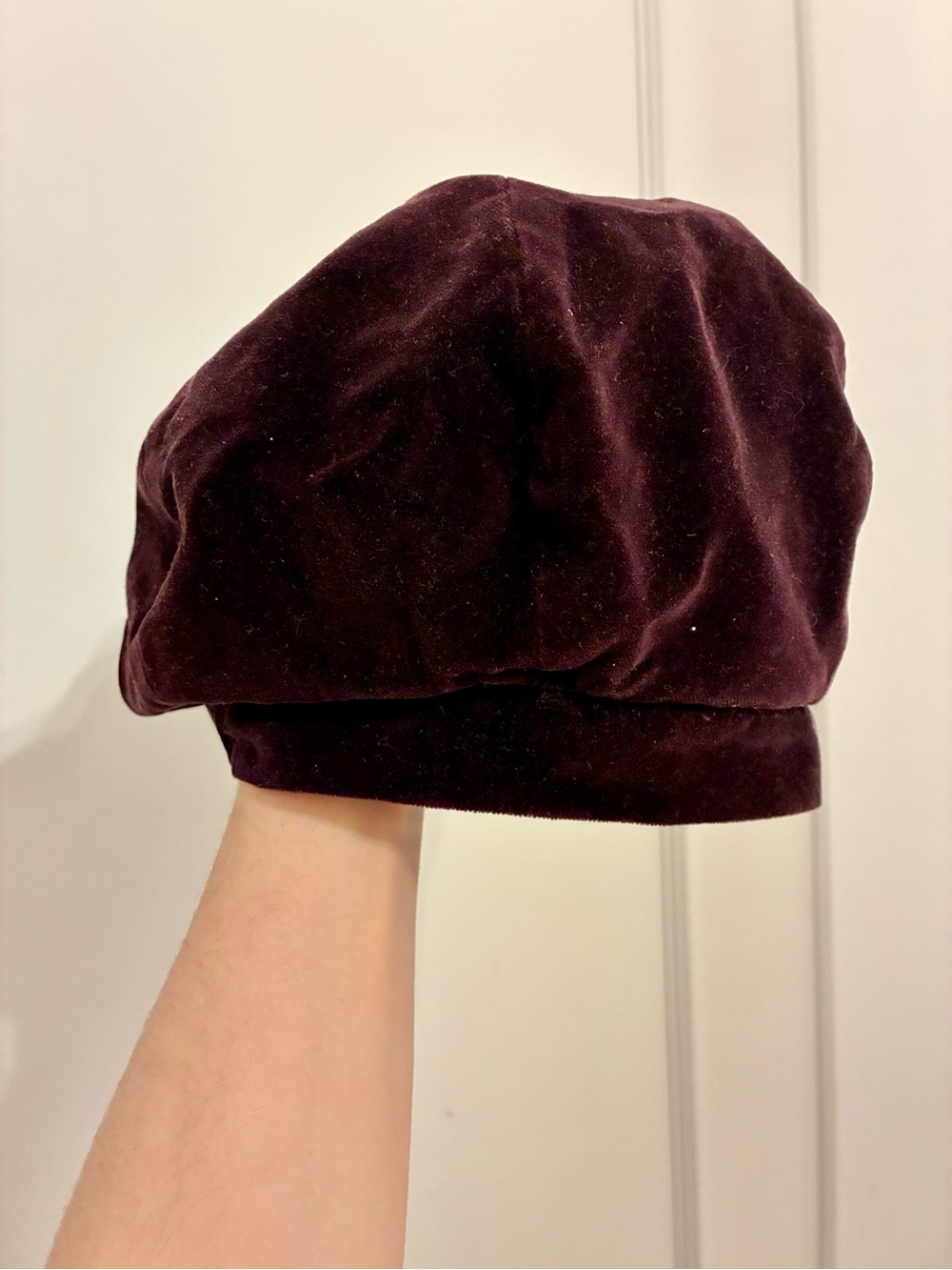 Girls Vintage Velvet Beret-Style Hat in Deep Plum